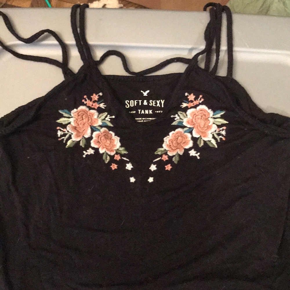 🥳 5 for $25🥳 American Eagle Floral Tank